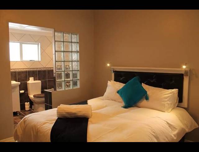 5 BEDROOM HOUSE FOR SALE IN DA NOVA